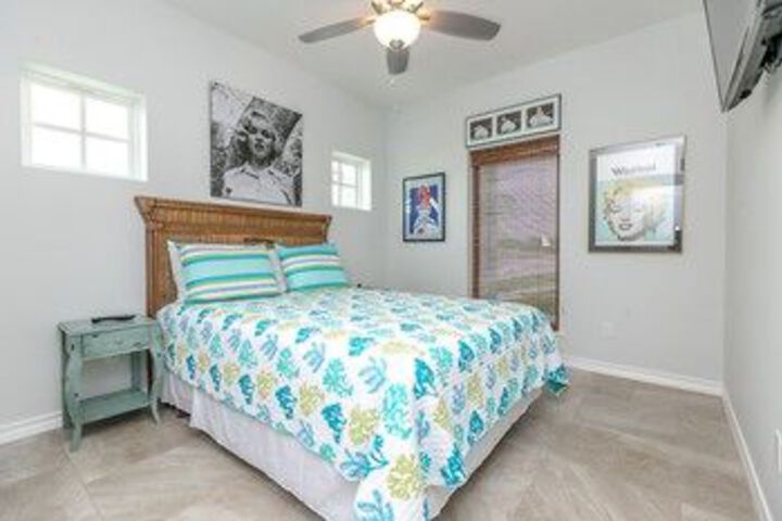 5BR 4 5BA Newly Built Luxury Beach House by RedAwning