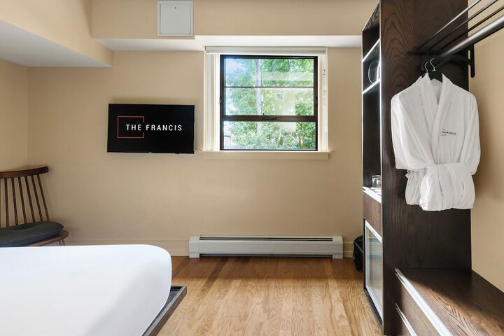 Room 18 of 53