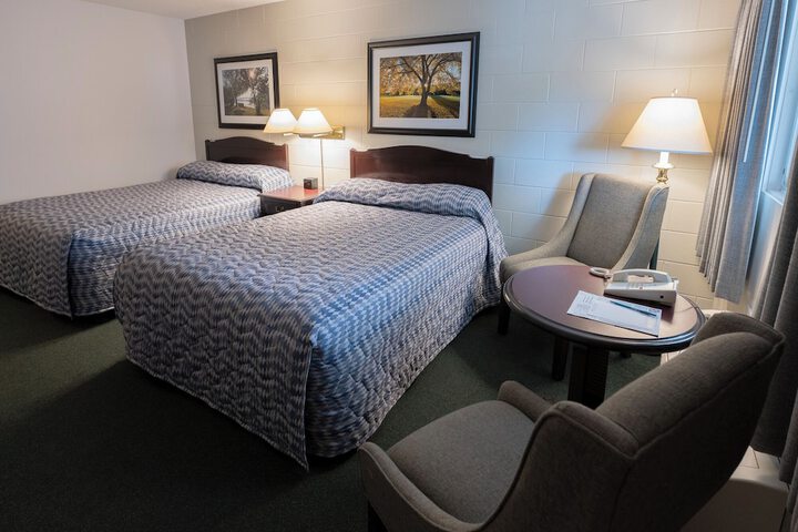 Room 10 of 25
