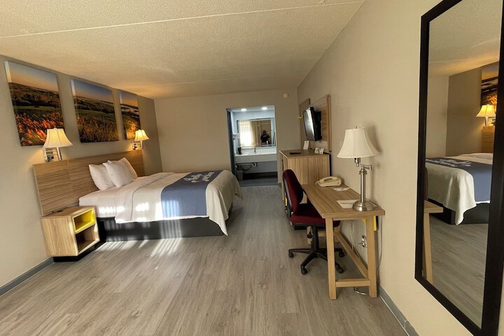 Days Inn by Wyndham Salina South