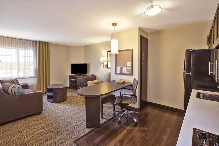 Room 8 of 26