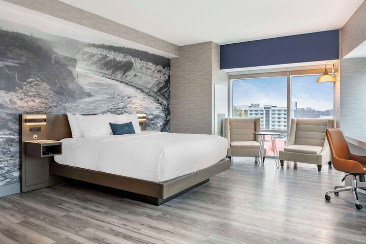 Cambria Hotel Niagara Falls