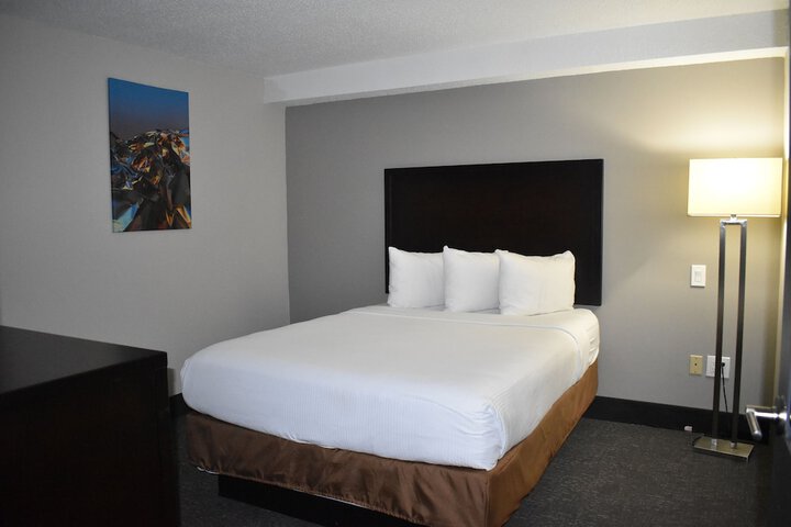 Room 17 of 60