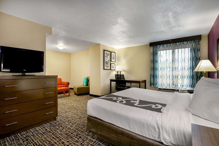 Room 17 of 30