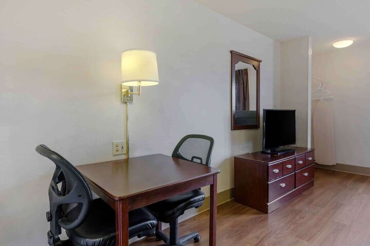 Room 15 of 30