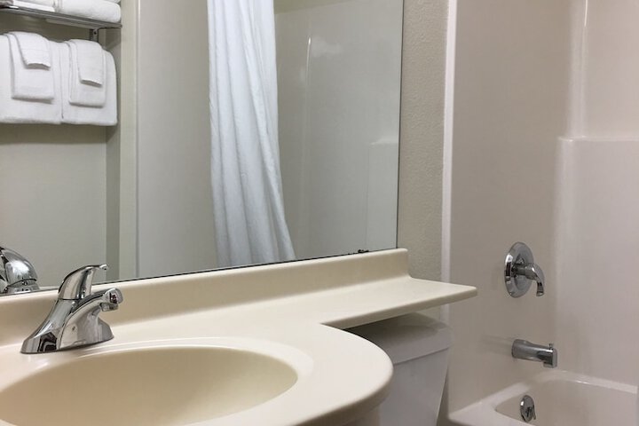 Microtel Inn & Suites by Wyndham Rice Lake