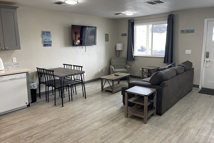Room 118 of 179