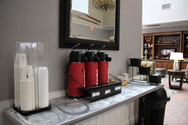 Breakfast/Coffee Service 52 of 54