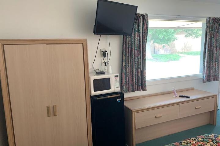 Room 11 of 26