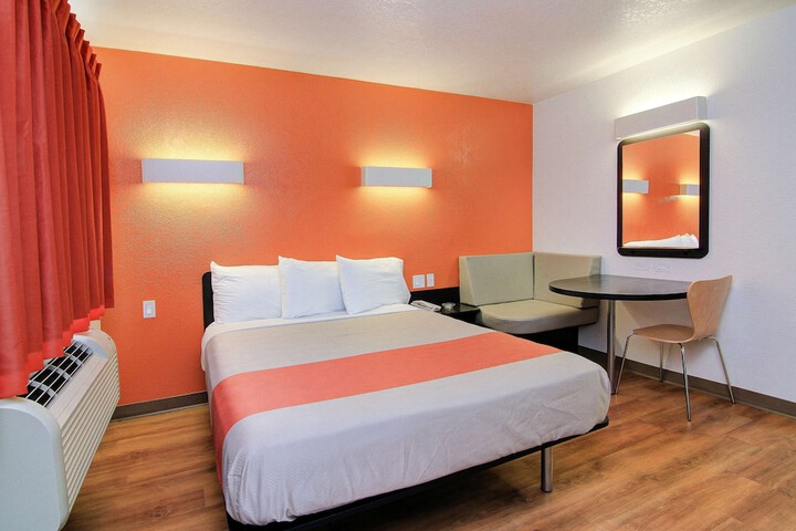 Room 22 of 31