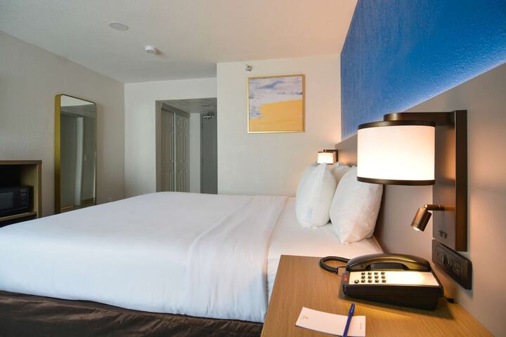 Room 28 of 55