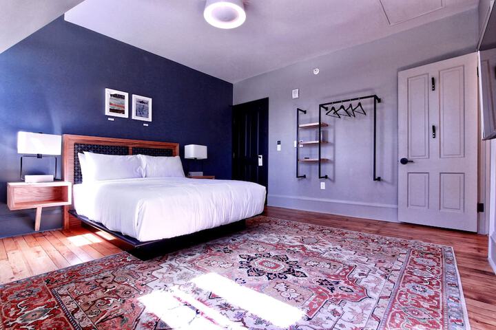 Room 32 of 89
