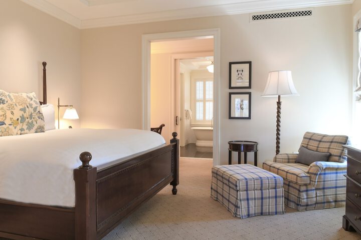 Room 211 of 418
