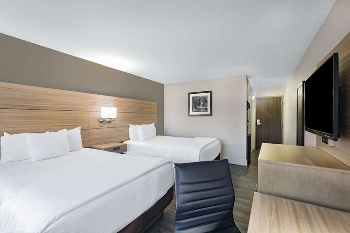 La Quinta Inn & Suites by Wyndham Joplin