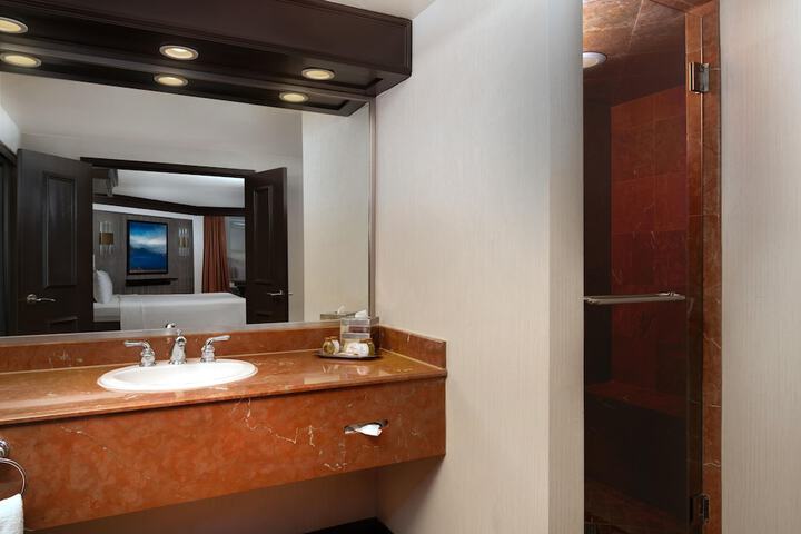Room 14 of 70