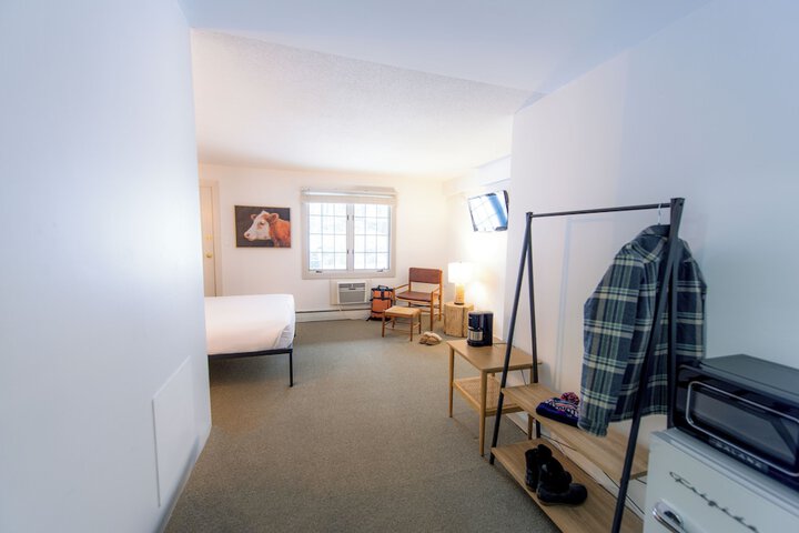 Room 8 of 70
