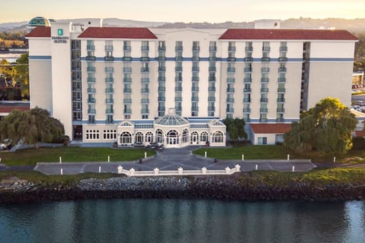 Embassy Suites by Hilton San Francisco Airport Waterfront