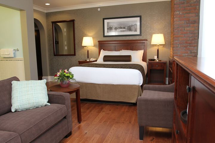 Hume Hotel & Spa