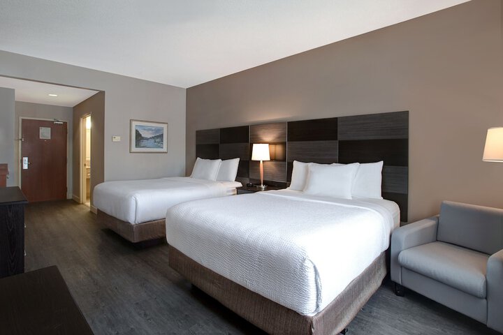 Days Inn & Suites by Wyndham Collingwood