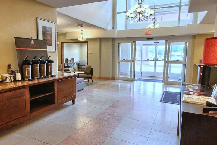 Hotel Interior 9 of 34
