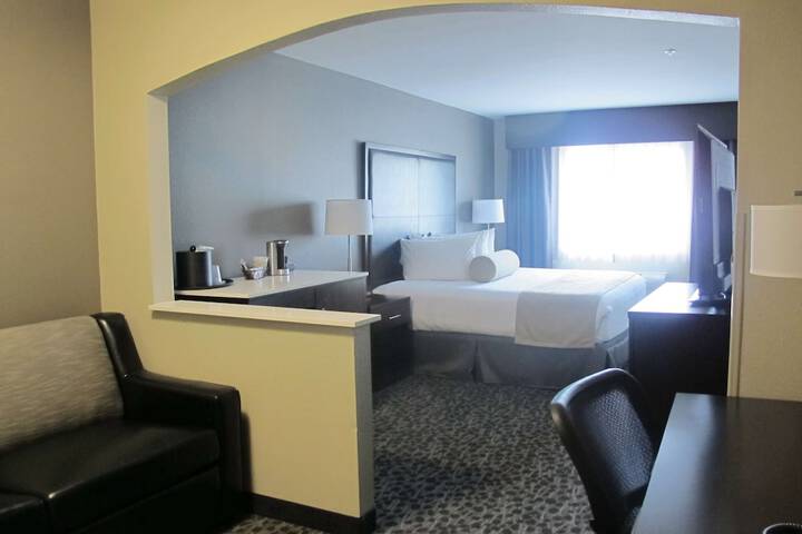 Room 13 of 22