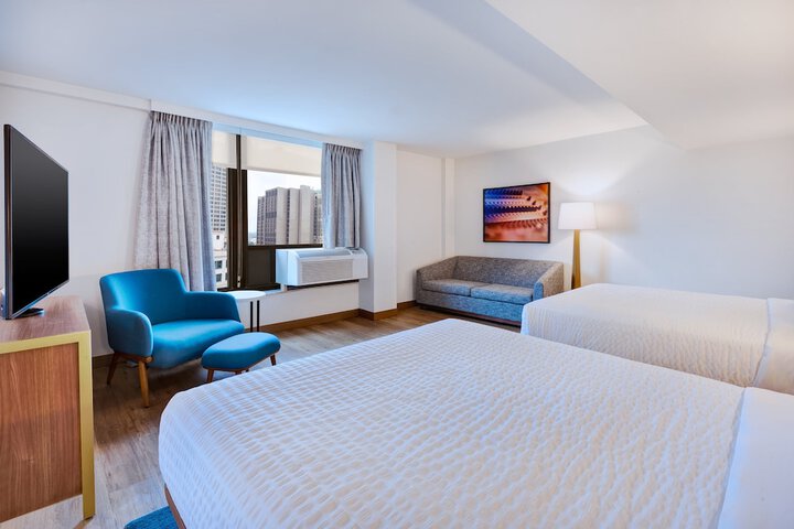 Room 42 of 116
