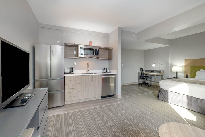 Country Inn & Suites by Radisson Port Canaveral, FL