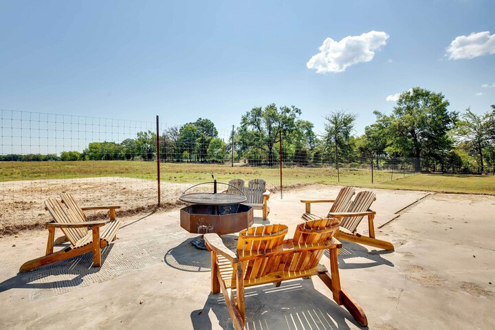 Lake Fork Vacation Rental With Fire Pit!