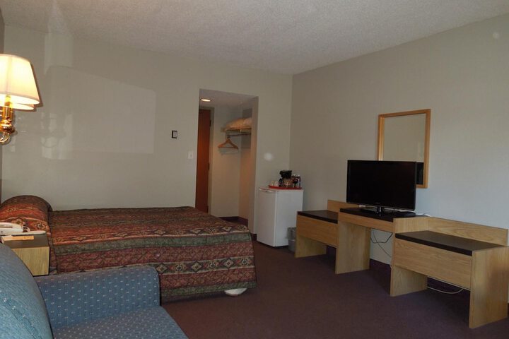 Room 12 of 56