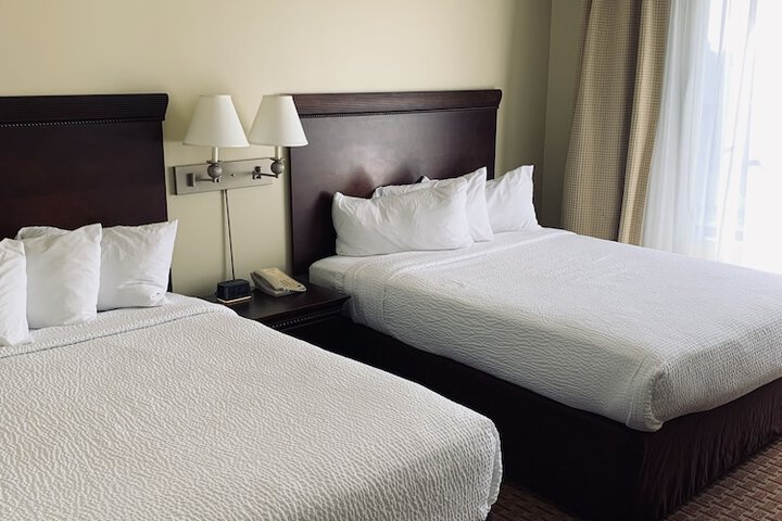 Euro Suites Hotel