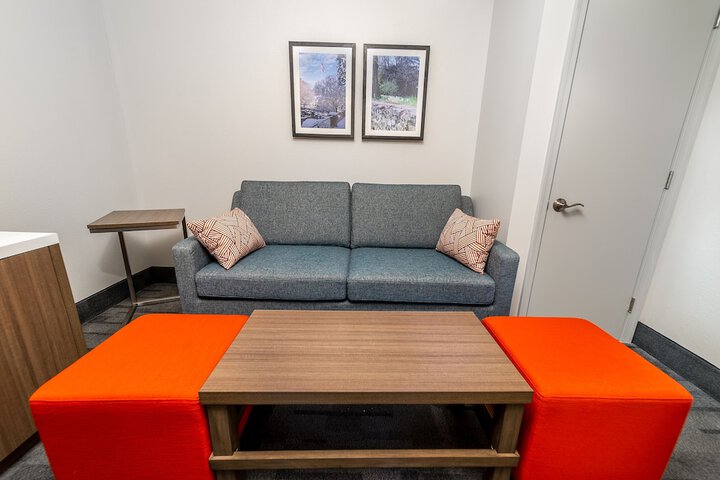 Room 56 of 108