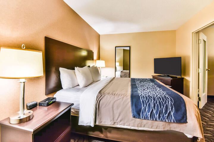 Room 7 of 22