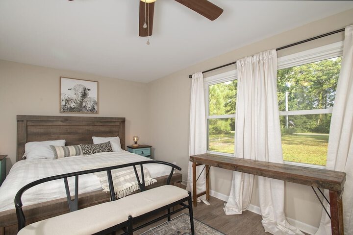 Cardinal Seas 5 Bedroom Home by RedAwning