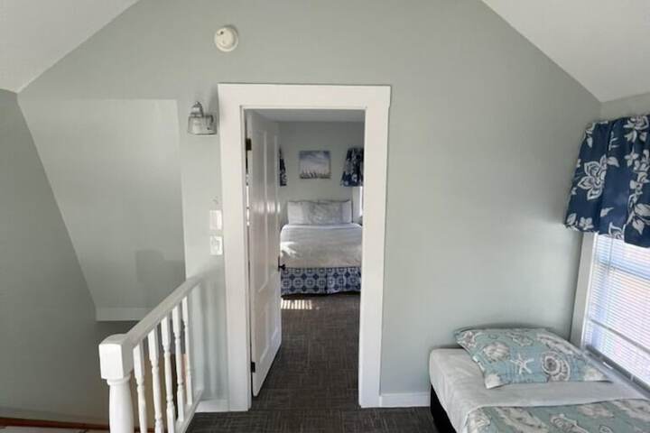 Room 70 of 87