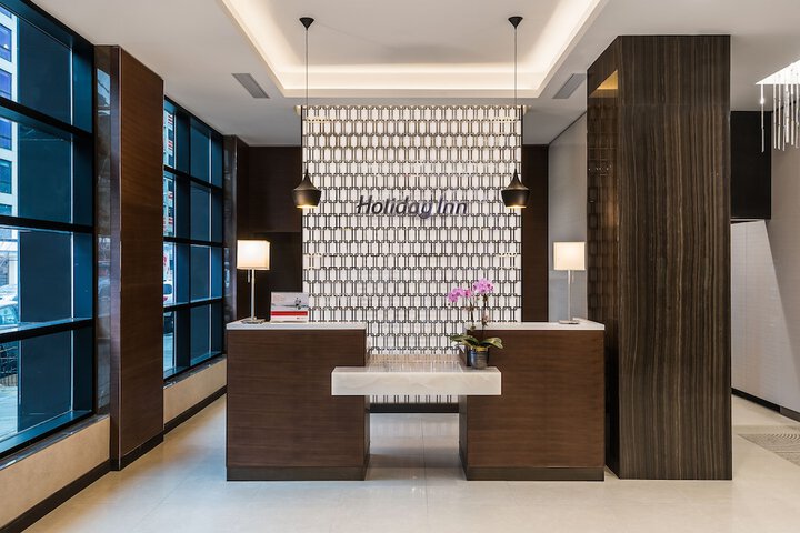 Hotel 7 of 42