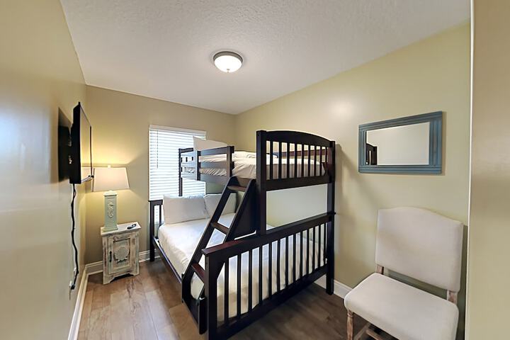 Room 17 of 22