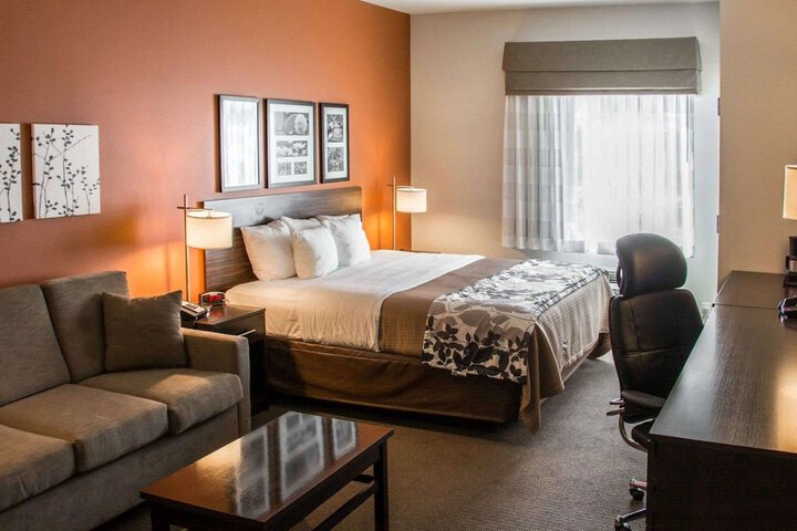 Room 20 of 39