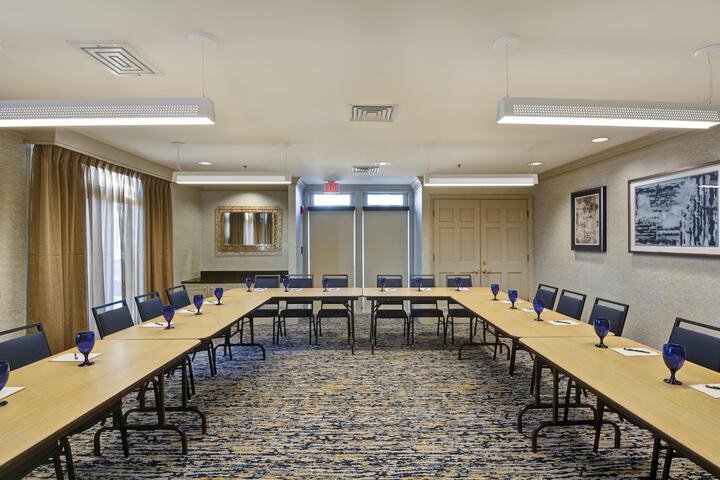 Homewood Suites by Hilton Windsor Locks Hartford
