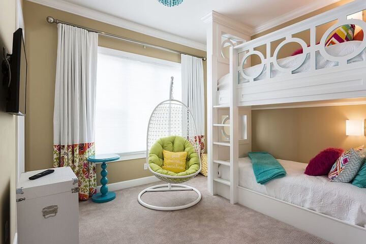 Room 30 of 52