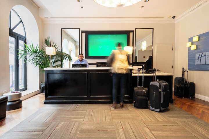 Hotel 10 of 65
