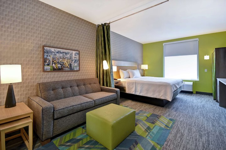 Room 16 of 43
