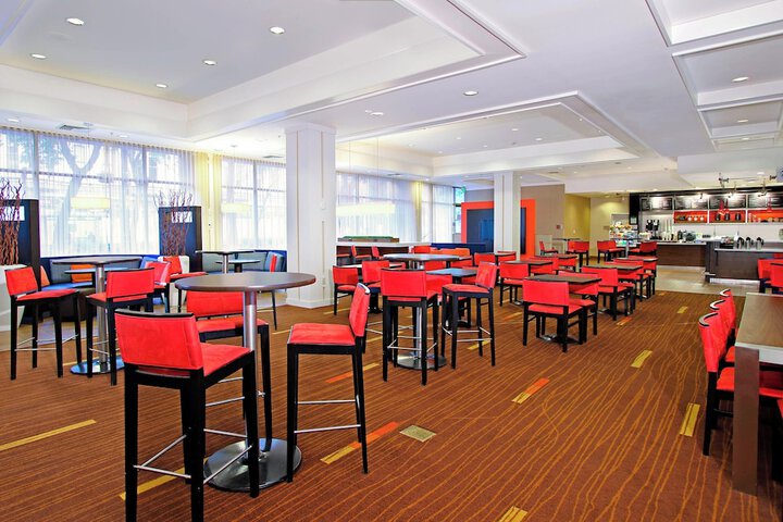 Courtyard by Marriott Oakland Downtown