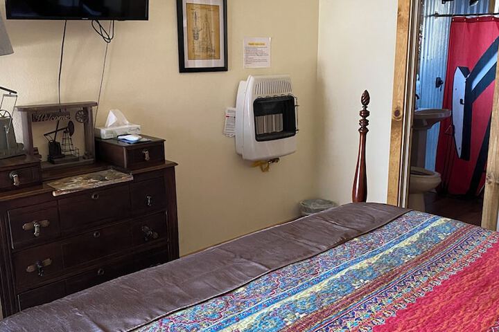 Room 43 of 63