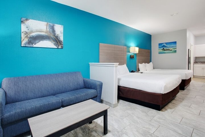 Plantation Suites & Conference Center