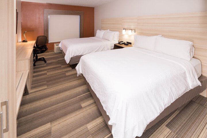 Room 9 of 41
