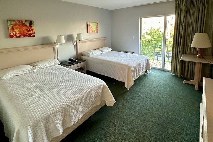 Chateaubleau Hotel