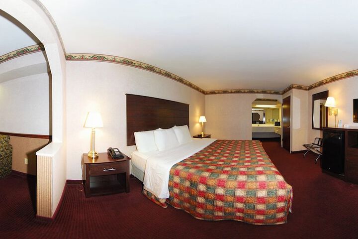 Room 22 of 35