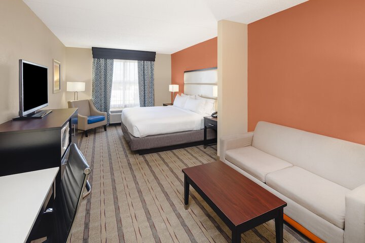 Room 18 of 49