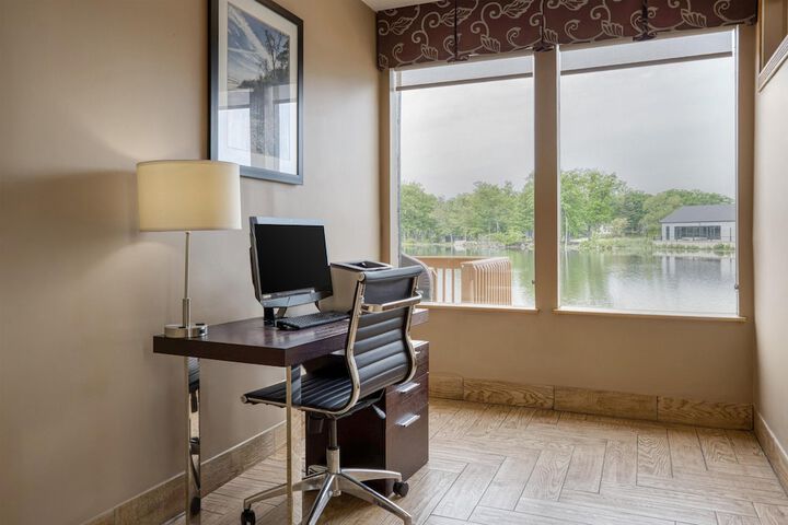 Best Western Indian Oak
