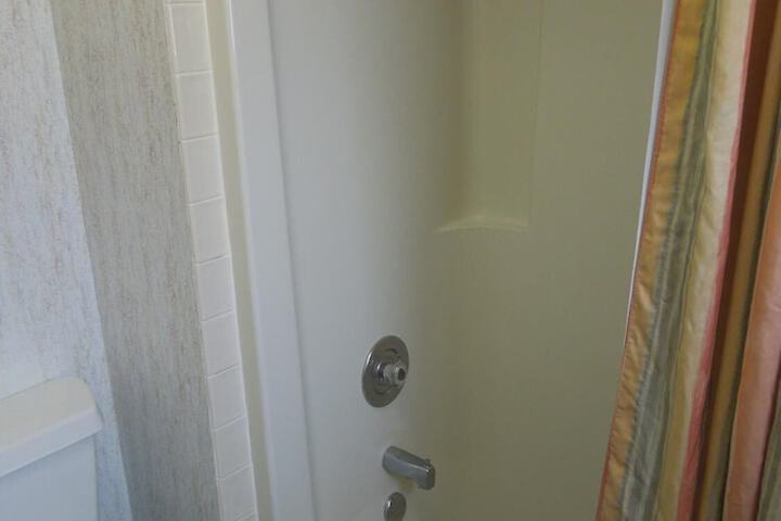 Room 16 of 22